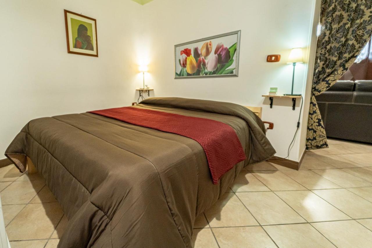 Casarella Chiara Appartement Napels Buitenkant foto