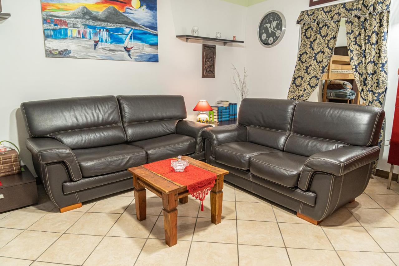Casarella Chiara Appartement Napels Buitenkant foto